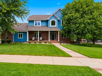 3804 Stratford Dr
