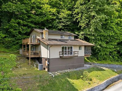 228 Rockley Rd