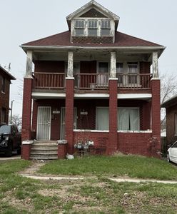 1884 S Liddesdale St