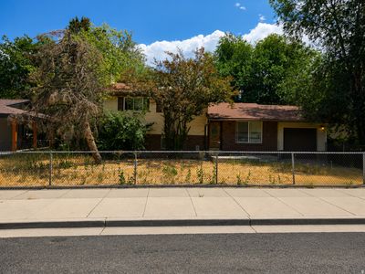 4605 S Trojan Dr