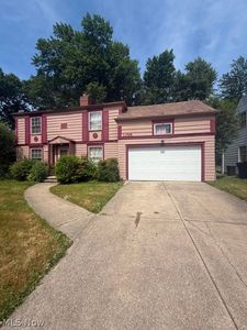 1105 Hereford Rd