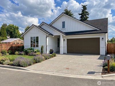 1103 W Pioneer