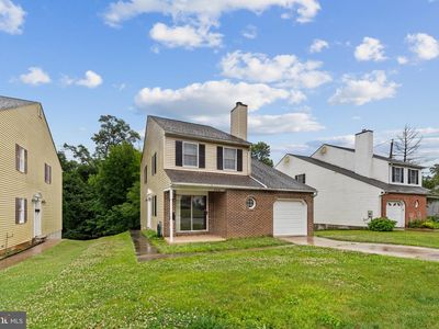 2001 Vista Ln