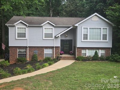 135 Chapel Ct