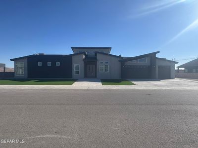 15030 Hinojos Ave