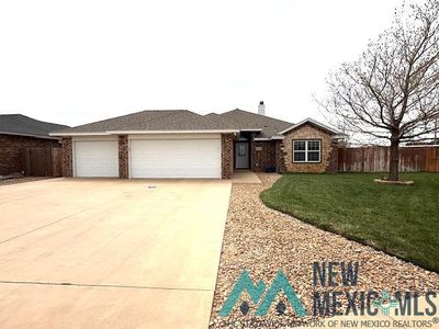 2304 Flagstone Dr