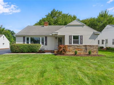 Property at 6207 Highland Rd, Highland Heights, OH