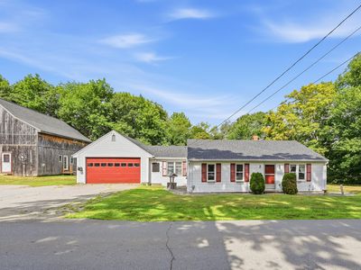 16 E Neck Road