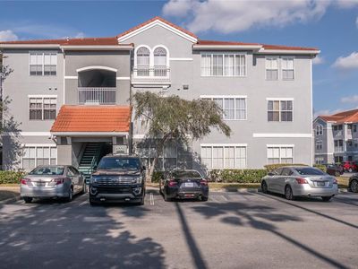 18001 Richmond Place Dr APT 834
