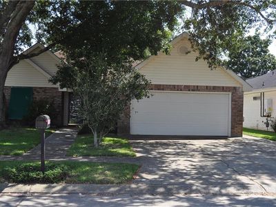 Property at 3736 Ashton Dr, Destrehan, LA