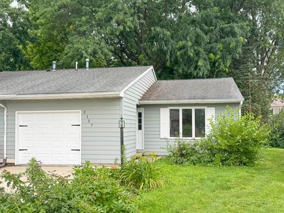 Property at 2137 Ivy Ct, Champaign, IL