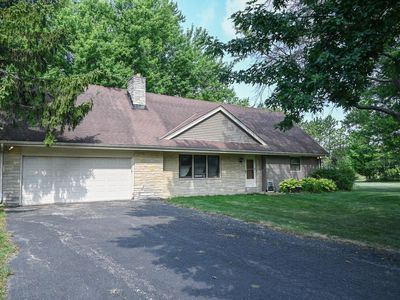 Property at 993 Middle Ridge DRIVE, Hubertus, WI