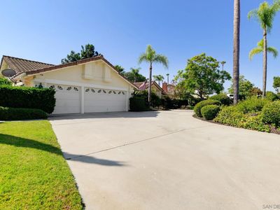 2232 Eucalyptus Ave