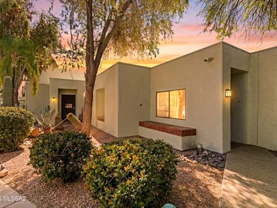 7840 N La Canada Dr