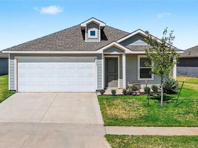2205 Claire Dr