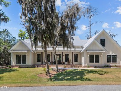 44 Secession Dr