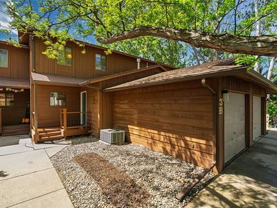 3400 Canyon Dr APT 3B