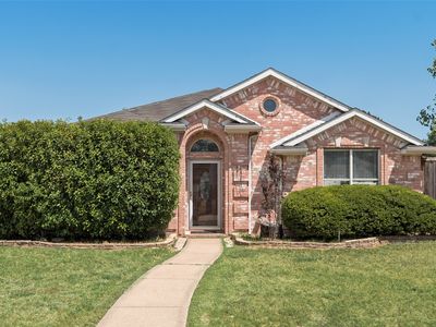 Property at 8806 Oakwood Ln, Frisco, TX