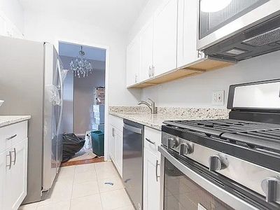 3950 N Lake Shore Dr APT 317
