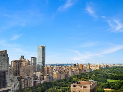 157 W 57th St APT 39B