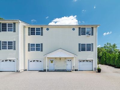 377 Woonasquatucket Ave APT 3