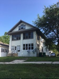Property at 220 7th St, Streator, IL