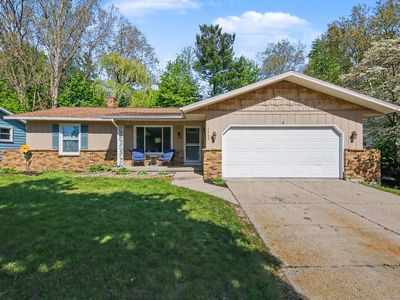 Property at 5248 Burgis Ave SE, Kentwood, MI