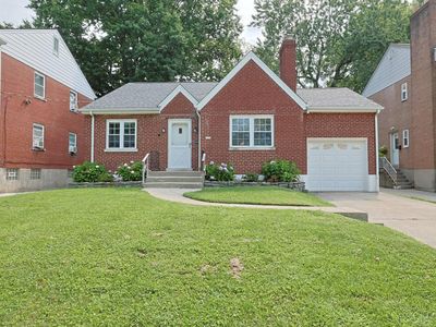 1132 Betty Ln