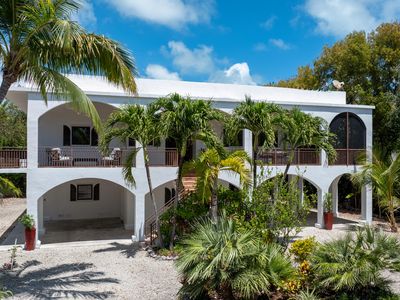 310 North Dr