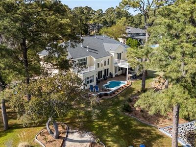 2000 English Cedar Cir