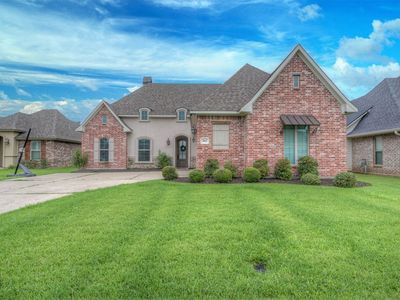 402 Halifax Cir
