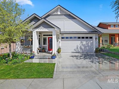 2260 N Eagle Creek Ln