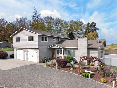 1260 Appleway Rd