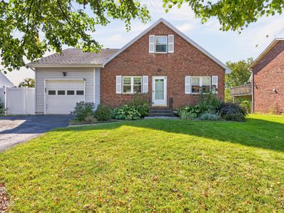 5 Hemlock Lane