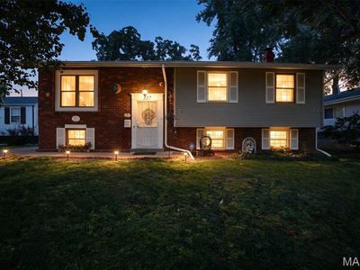 137 Huntleigh Forest Dr