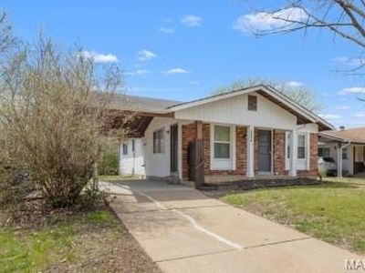 Property at 1114 Ransome Ct, Florissant, MO