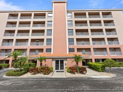 14817 Laguna Dr APT 104