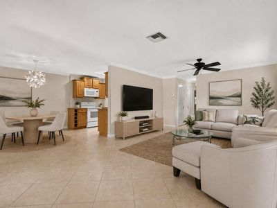 3358 Christopher Street
