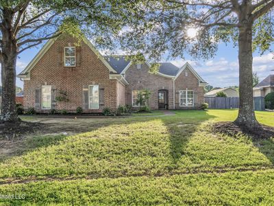 8091 Heatherstone Dr