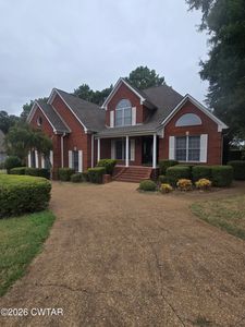 11 Wyndhurst Dr