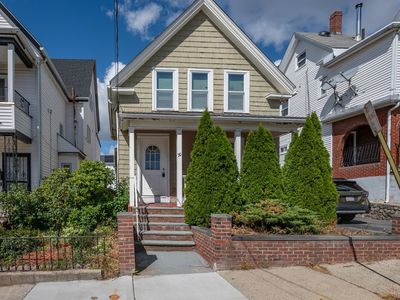 70 Dean St