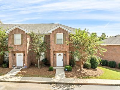 1477 N Donahue Dr APT 2709