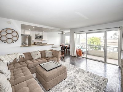 420 Redondo Ave UNIT 207