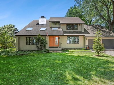 9 Hazelwood Avenue