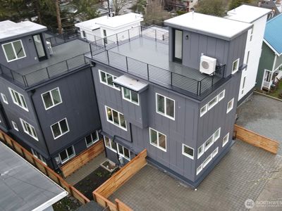 631 W Emerson Street