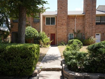 2276 Colony Ct