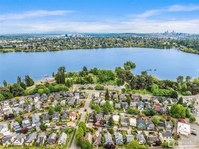 7438 Winona Avenue N