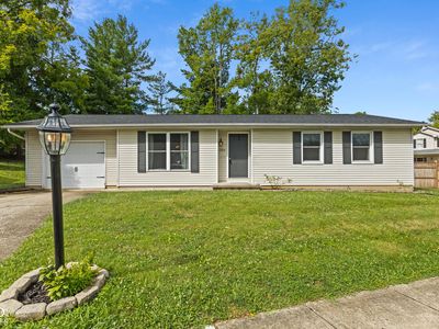 1223 W Green Tree Ln