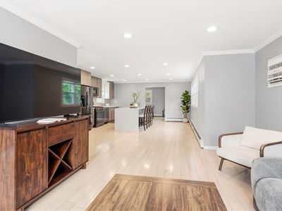 105 Hart Ave