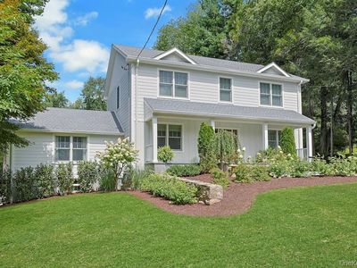 8 Rosehill Drive